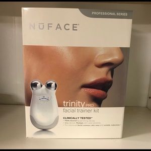 Nuface Trinity Pro Facial Trainer Kit